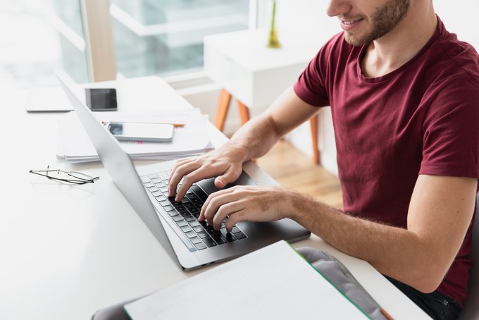 Quais-são-os-setores-que-mais-cresceram-no-e-commerce-home-office